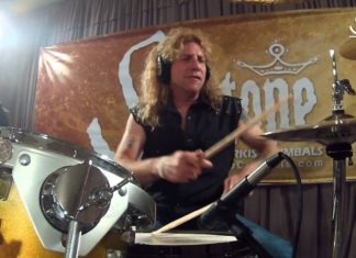 Steven Adler został hospitalizowany!