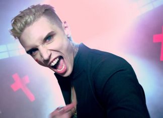 Black Veil Brides przekładają