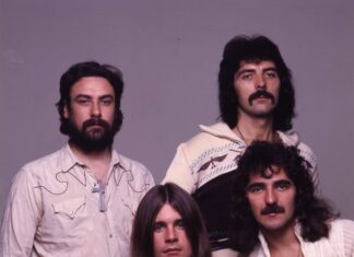 BMG wydaje album Black