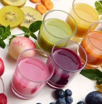 fot. https://pixabay.com/pl/photos/smoothie-sok-owoc-warzywa-zdrowy-3809509/