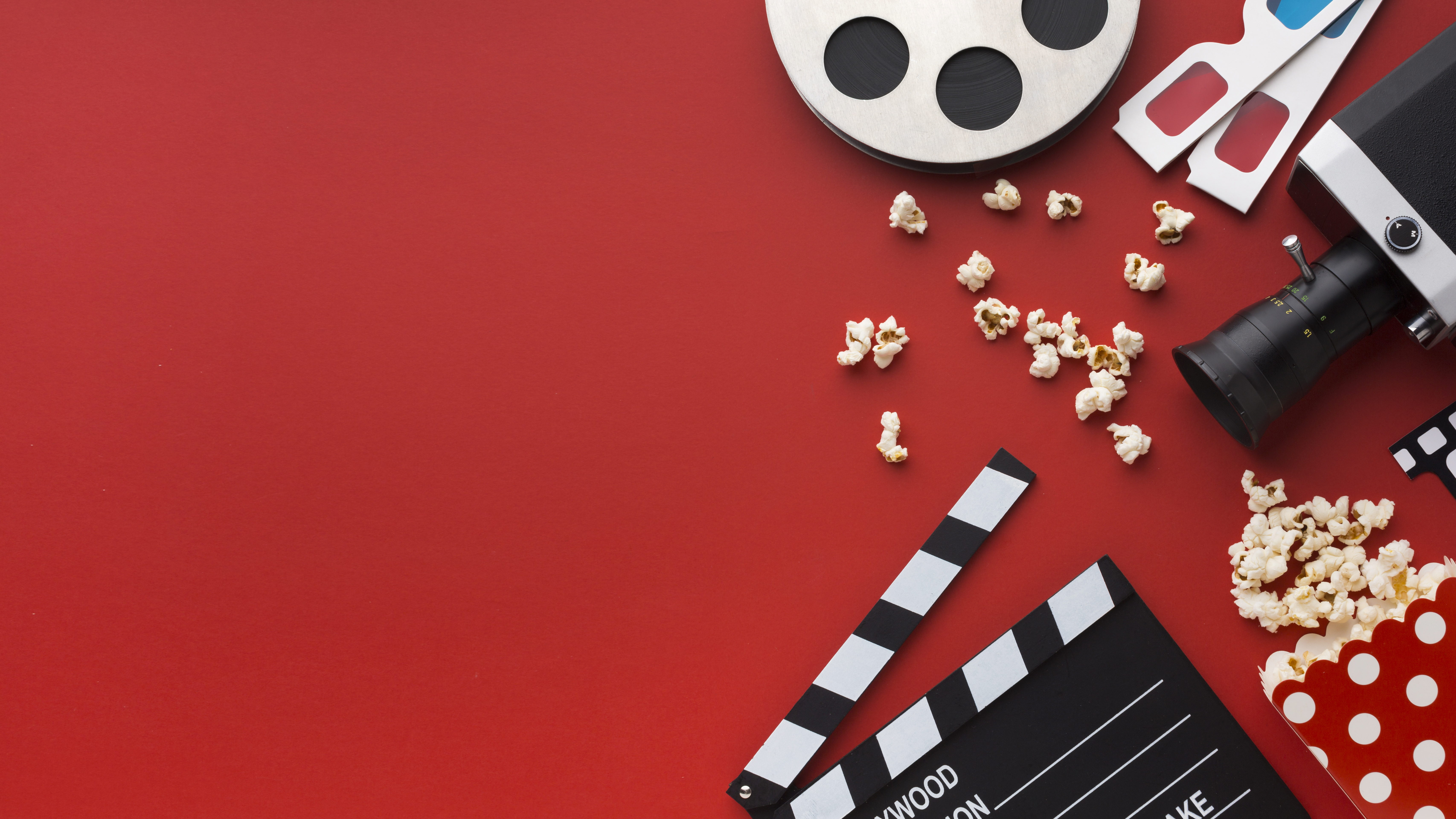 Zestawienie wakacyjnych filmów – co obejrzeć latem 2025?