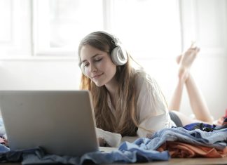 Telewizja internetowa a nawyki medialne młodych odbiorców