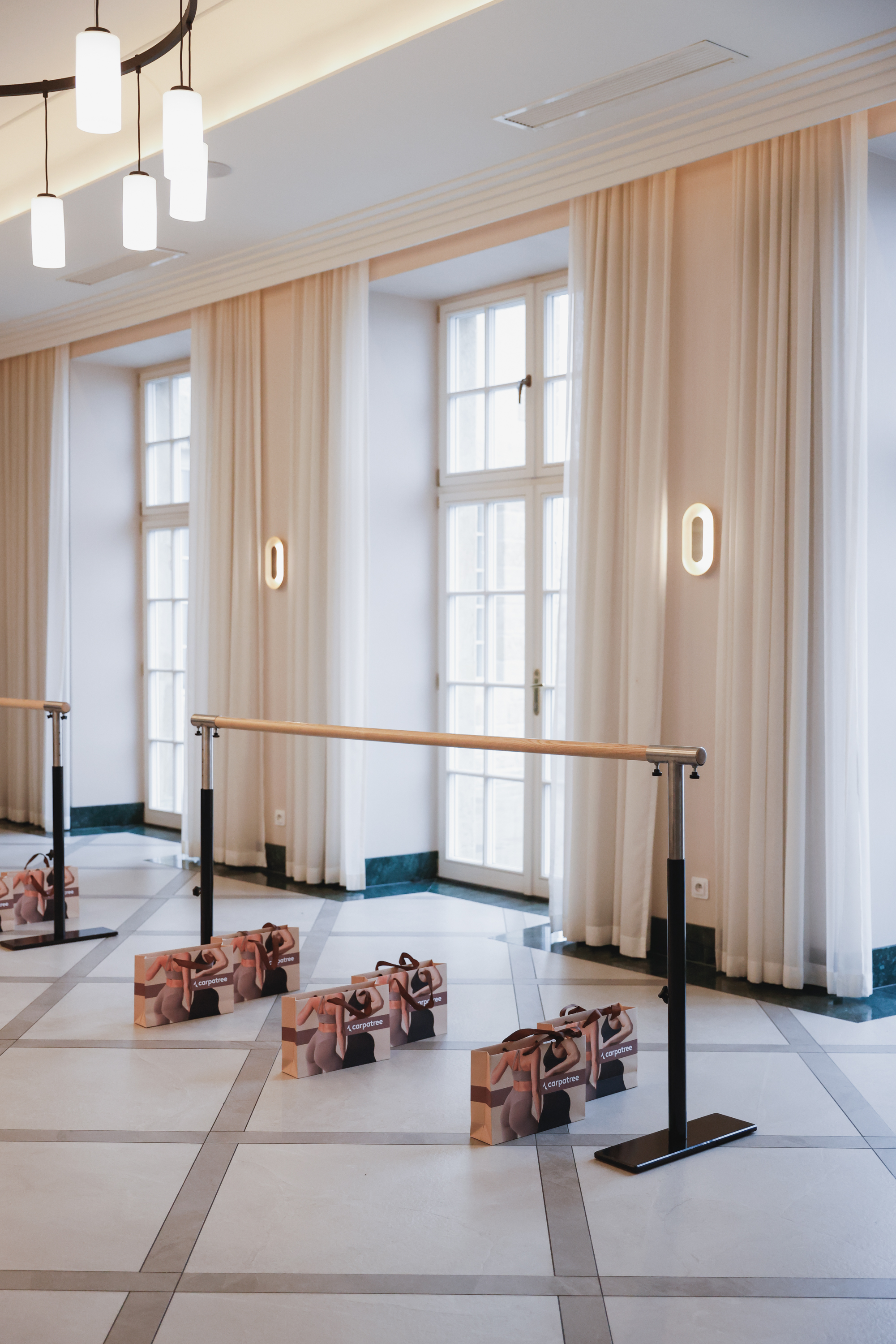 Kobieca energia w najpiękniejszym wydaniu – recenzja z Carpatree Soft Power – Barre w Krakowie