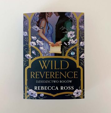 Dziedzictwo Bogów, romantasy, walka, zakazana miłość