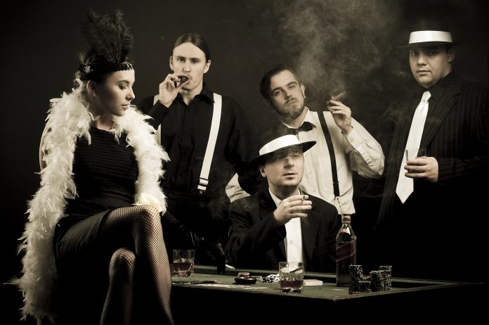 Organizujesz event firmowy w Warszawie? Sprawdź, jak wybrać zespół i zadbać o oprawę muzyczną