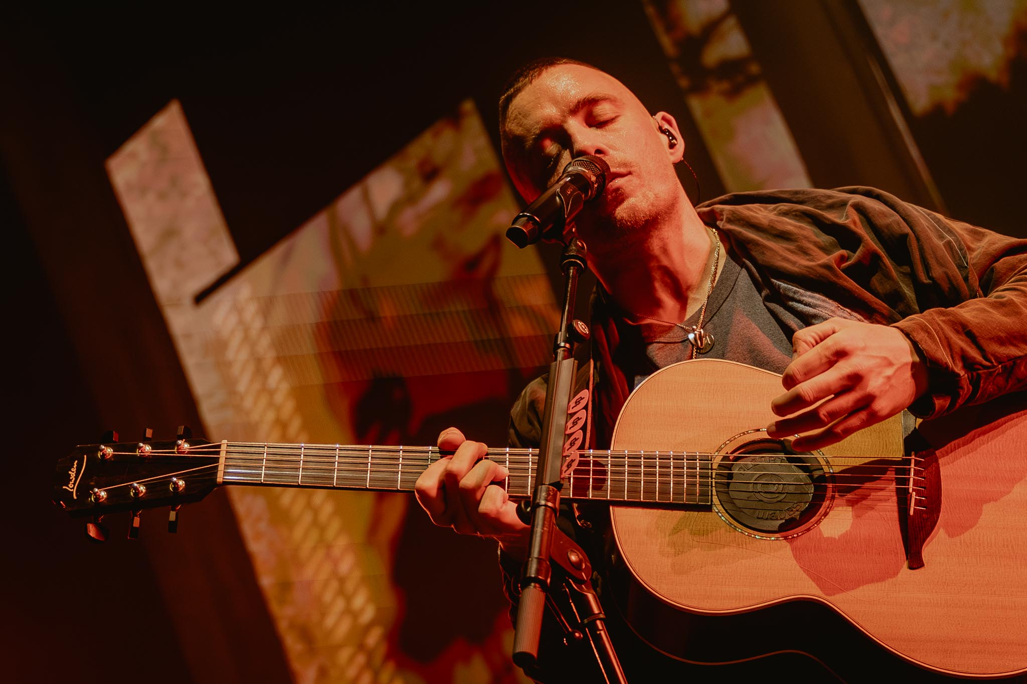 Dermot Kennedy oczarował Berlin podczas trasy The Weight of the Woods [fotorelacja]