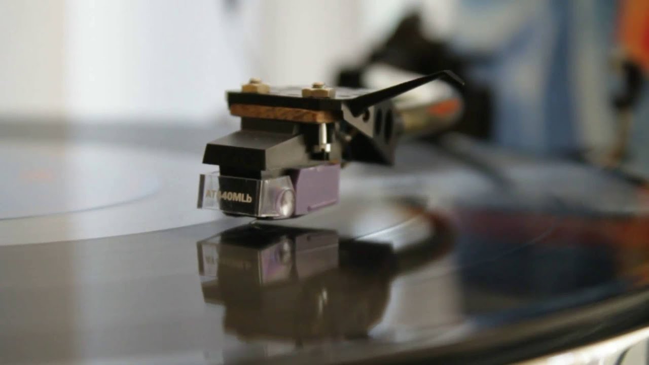 Fenomen winyli. Dlaczego płyty analogowe znów zdobywają popularność?
