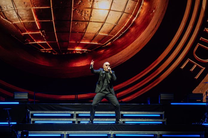 Pitbull na PGE Narodowym, fot. Natalia Naza