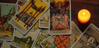 moda na astrologię