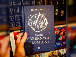 Dwór srebrnych płomieni