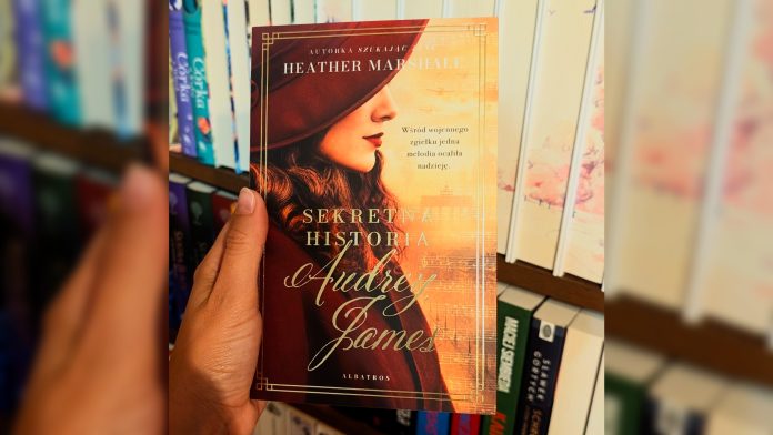 Sekretna historia Audrey James Sekretna historia Audrey James