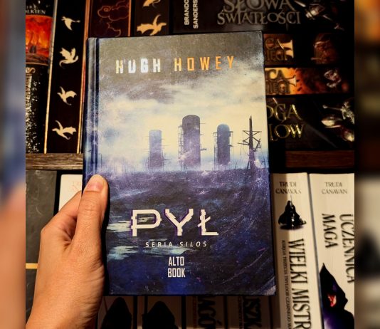 Pył