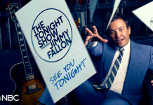 Jimmy Fallon zaśpiewał „Sto lat”! Nagranie podbija internet Jimmy Fallon zaśpiewał „Sto lat”!