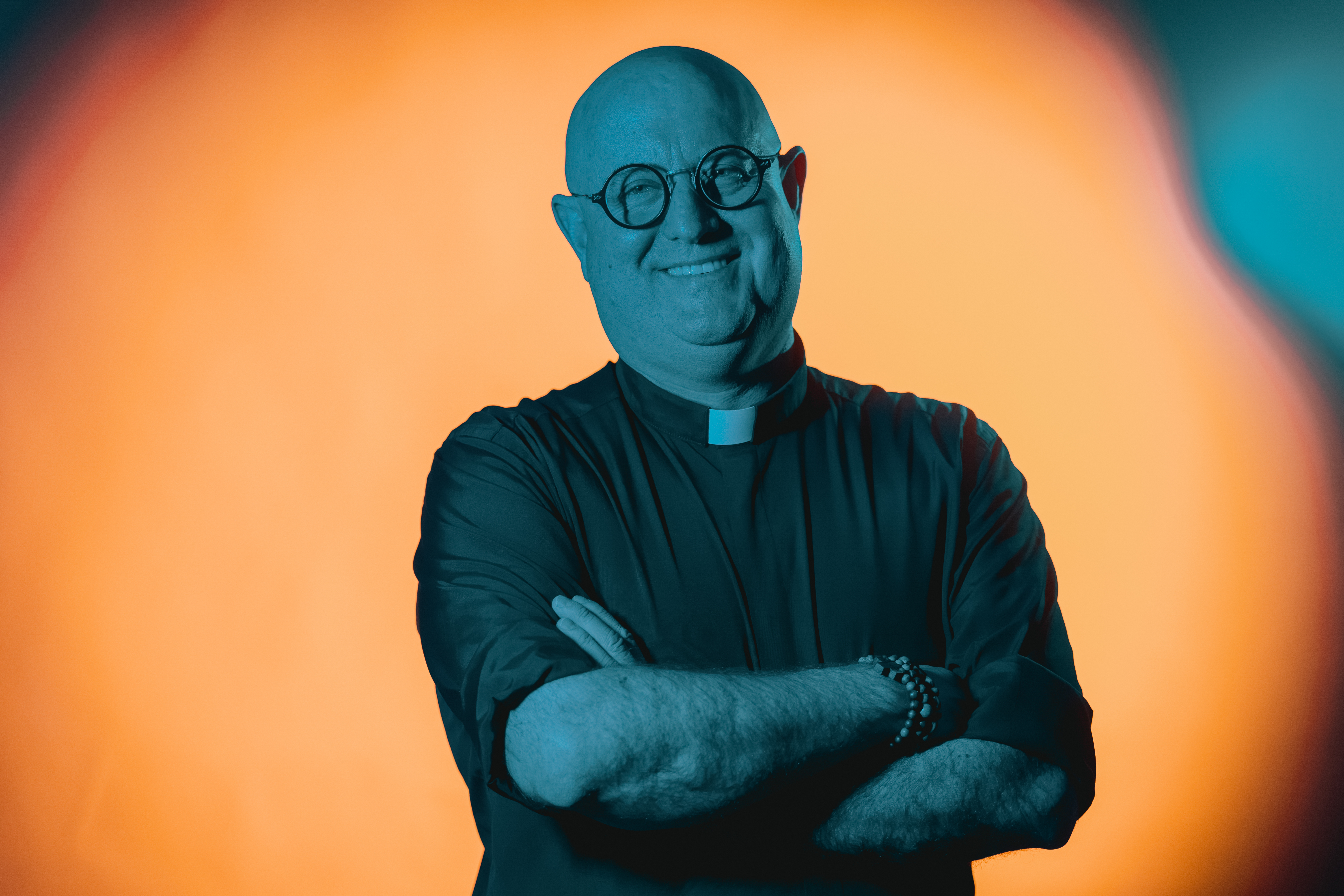 Ksiądz DJ Padre Guilherme wystąpi w walentynki w Polsce!