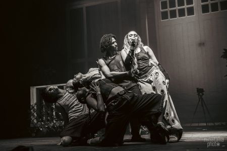 Sara James, Orange Warsaw Festival 2025 | fot. Natalia Nazar