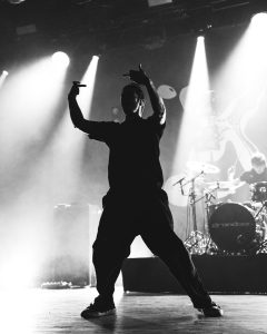 Grandson i energetyczny koncert w Klubie Stodoła [FOTORELACJA]