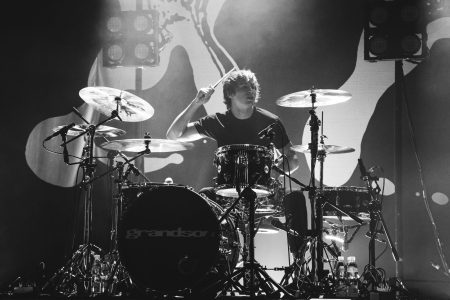 Grandson i energetyczny koncert w Klubie Stodoła [FOTORELACJA]